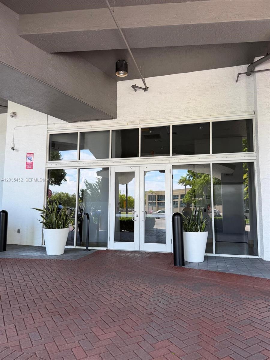 1 Glen Royal Pkwy # 1006, Miami FL 33125 photo 4