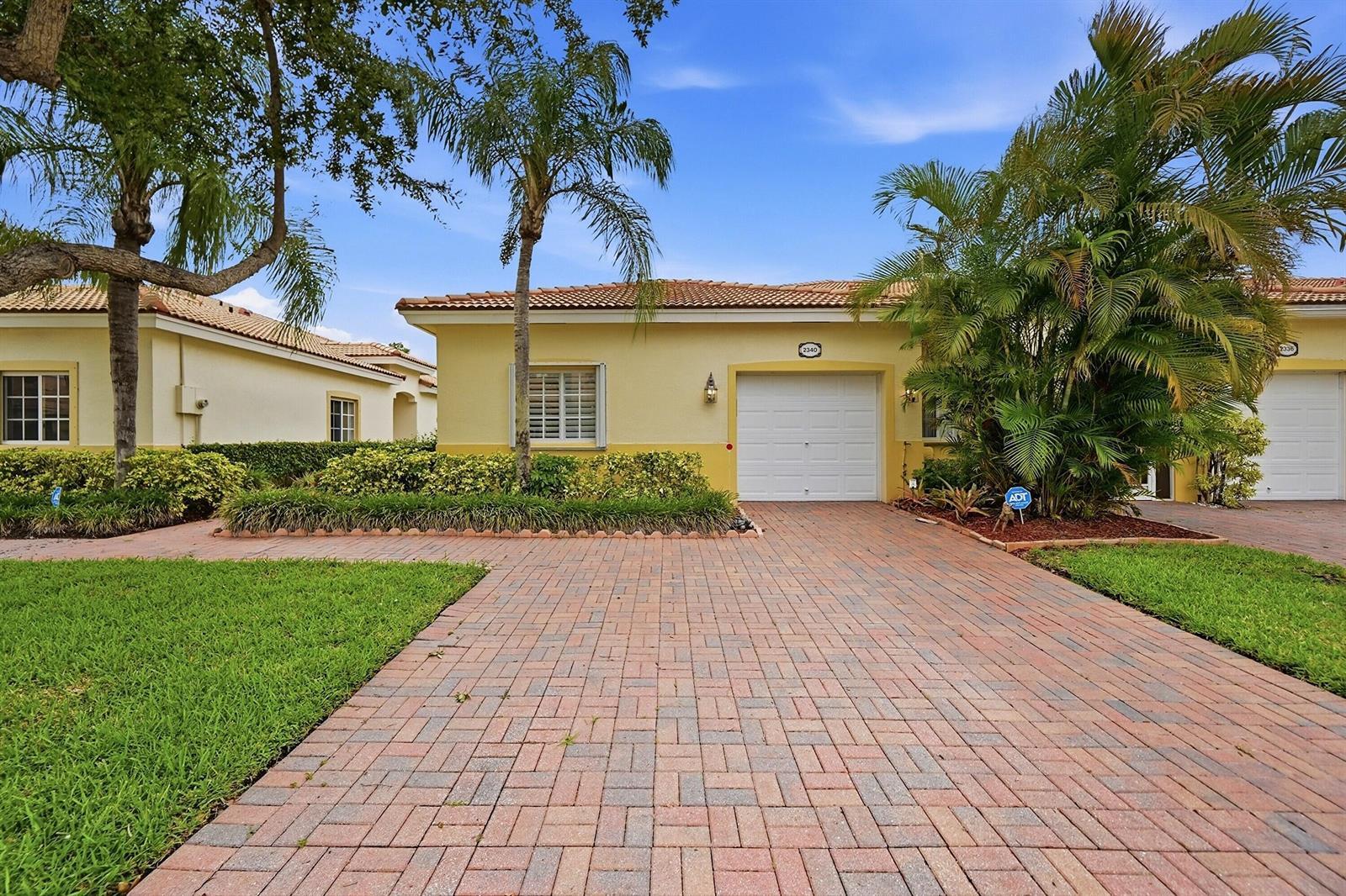 2340 Windjammer Way, West Palm Beach FL 33411 photo 3