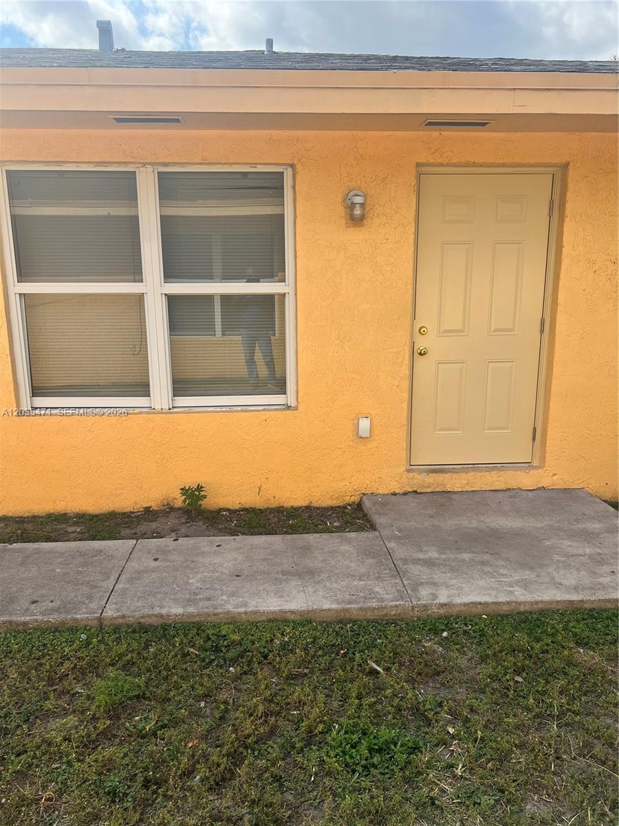 2111 NW 100th St # B, Miami FL 33147 photo 3