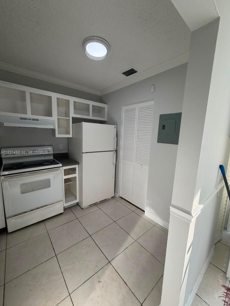 1170 NW 80th Ave # 205, Margate FL 33063 photo 2