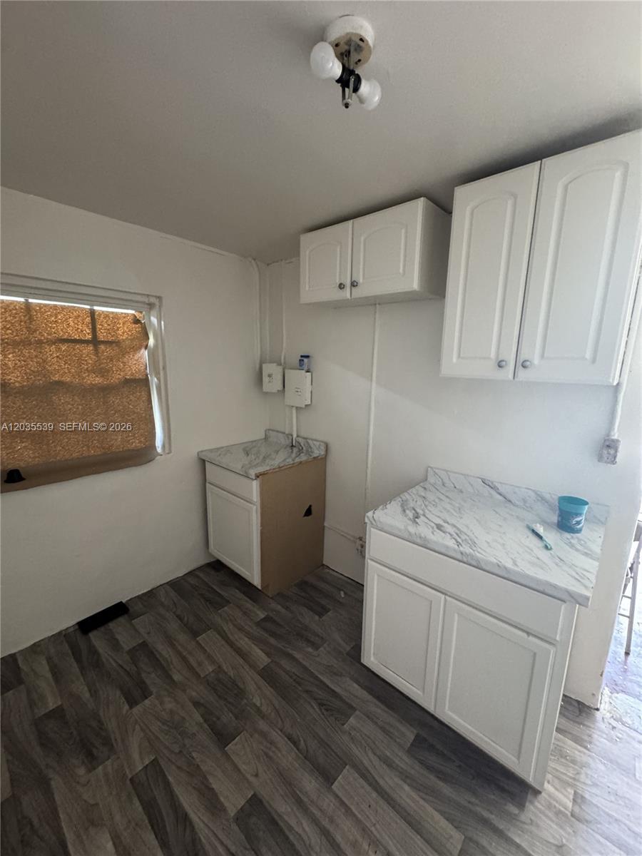 2125 W 5th Ave, Hialeah FL 33010 photo 4