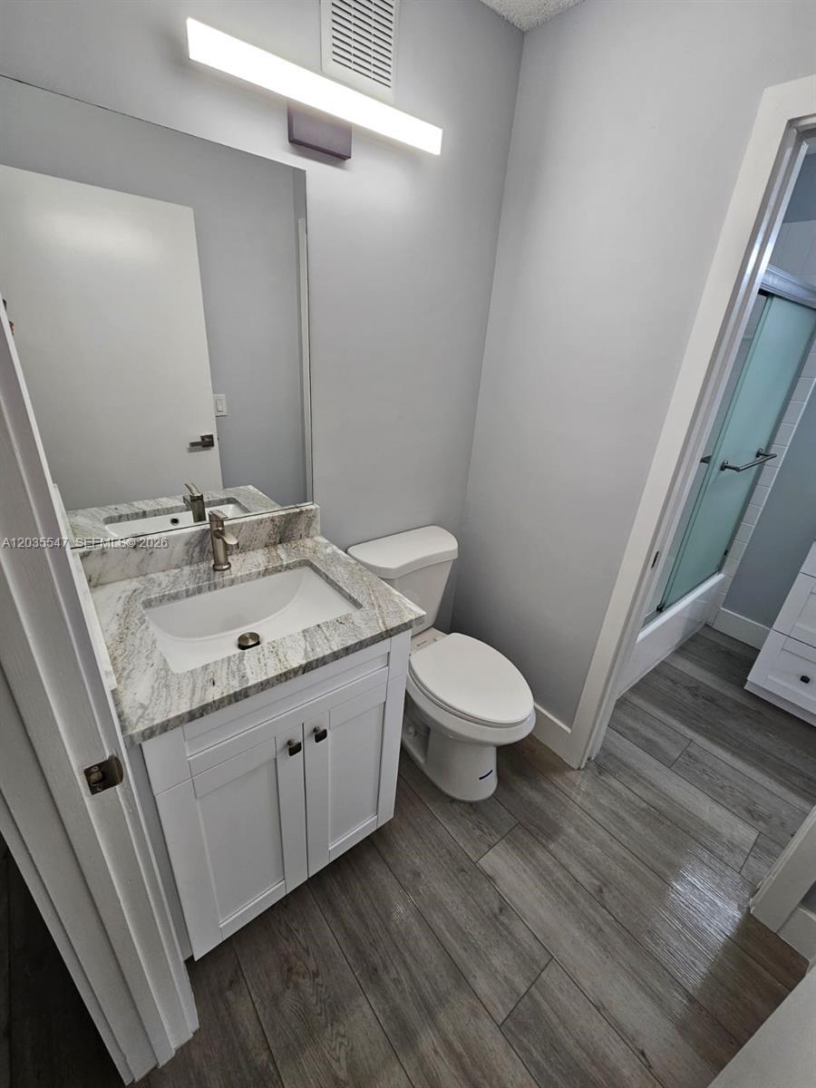 10823 NW 3rd Ct, Pembroke Pines FL 33026 photo 4