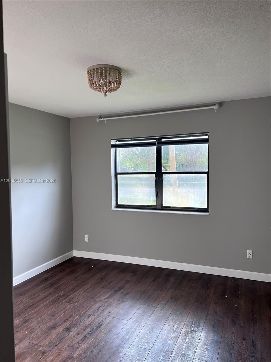 Hollywood, FL 33021 photo 4