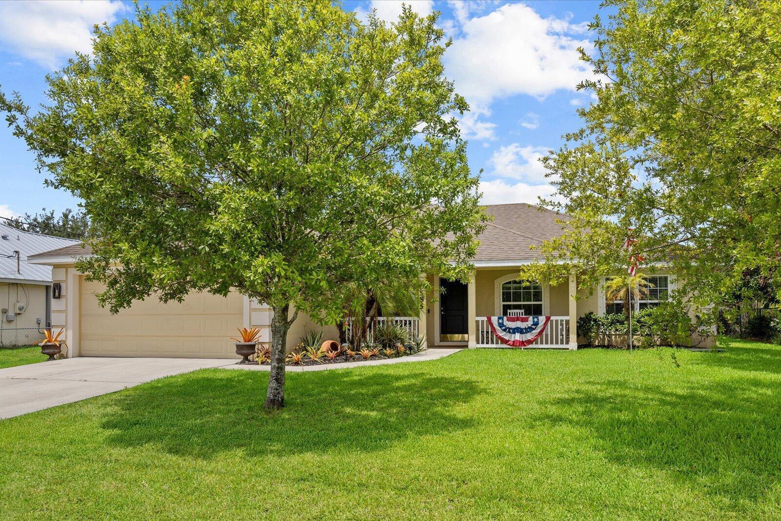 2585 SW National Circle, Port St. Lucie FL 34953 photo 3