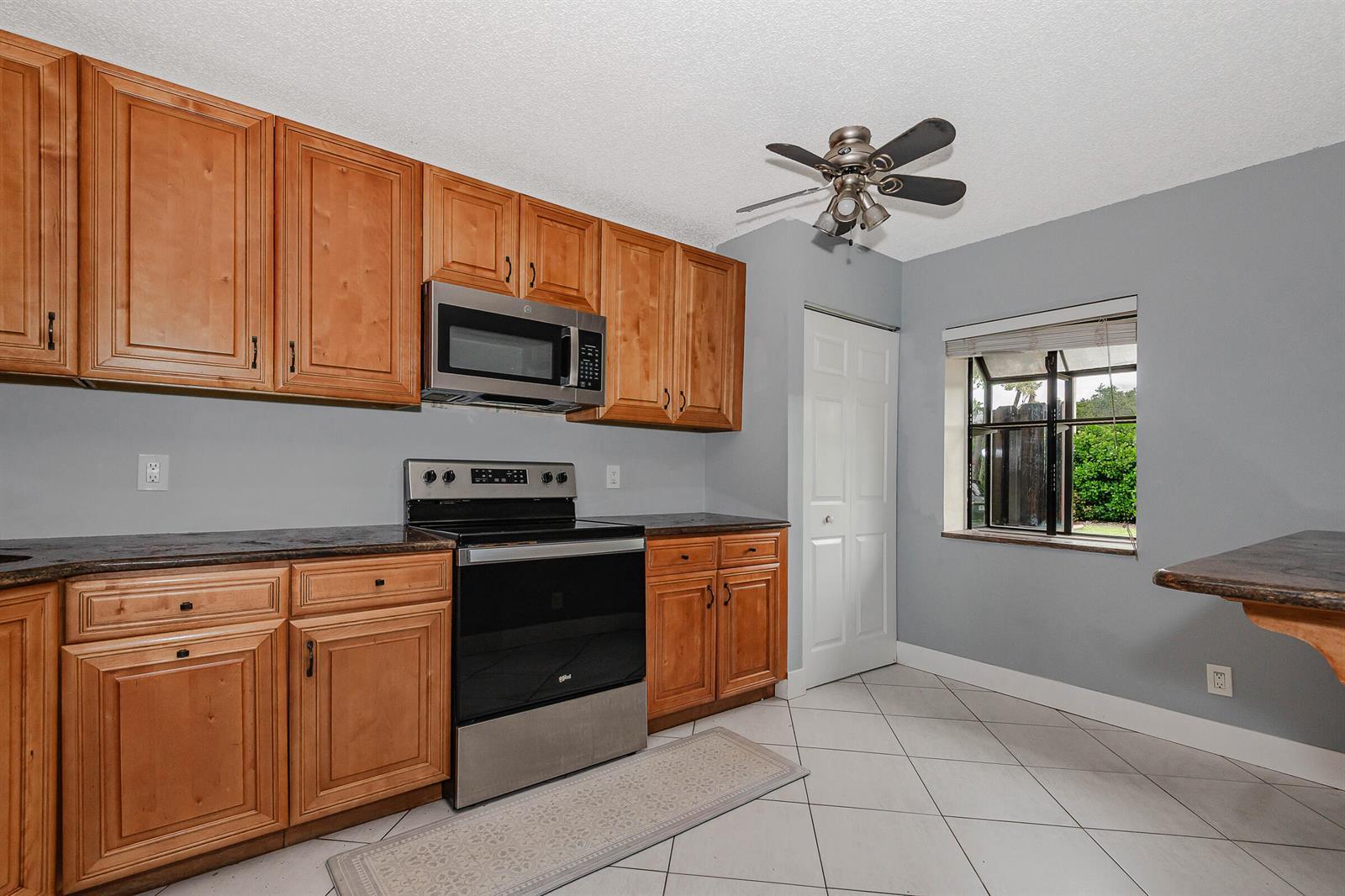 161 Meadows Drive # 161, Boynton Beach FL 33436 photo 3