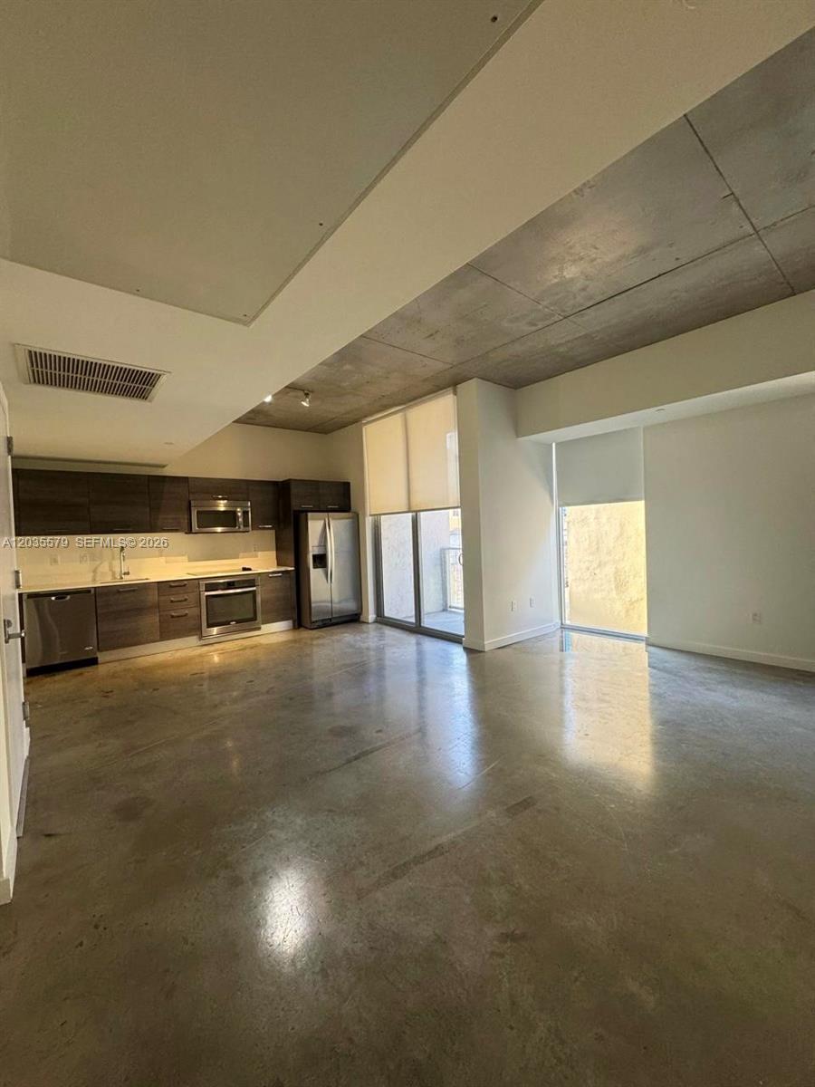 151 SE 1st St # 408, Miami FL 33131 photo 3