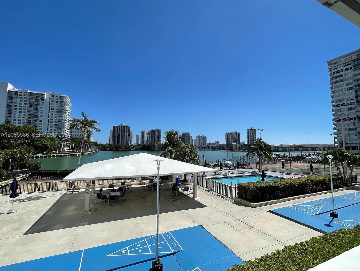 2780 NE 183rd St # 1705, Aventura FL 33160 photo 2