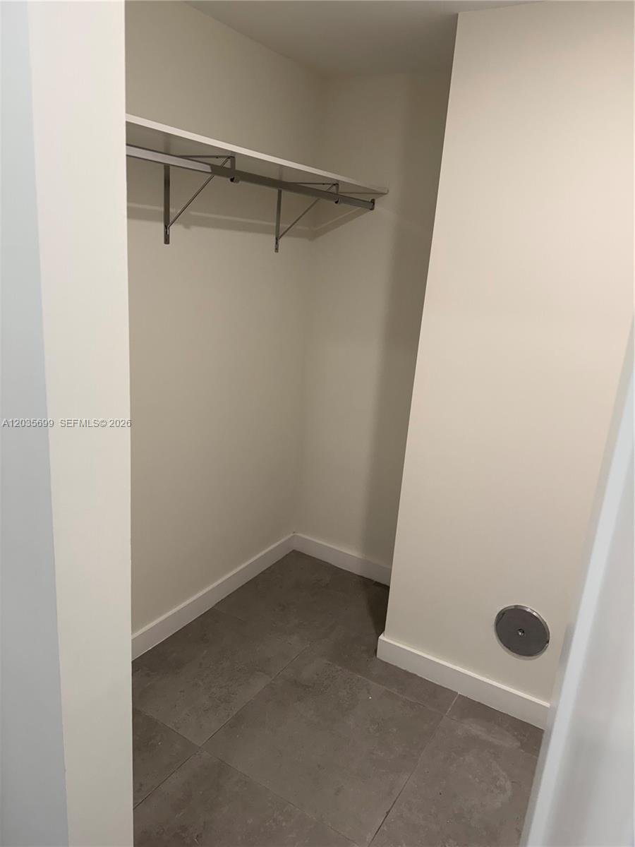 16395 Biscayne Blvd # 318, North Miami Beach FL 33160 photo 3