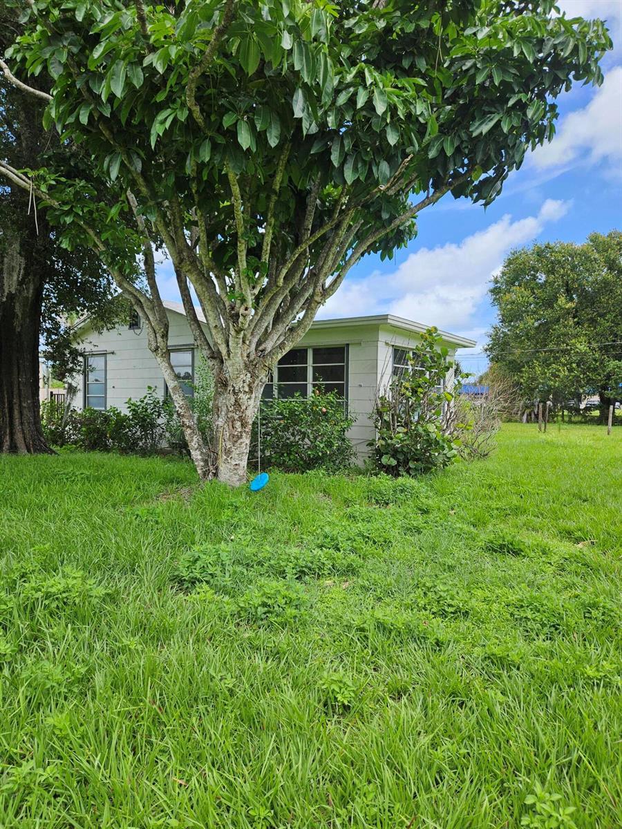 2304 S 41st Street, Fort Pierce FL 34950 photo 5