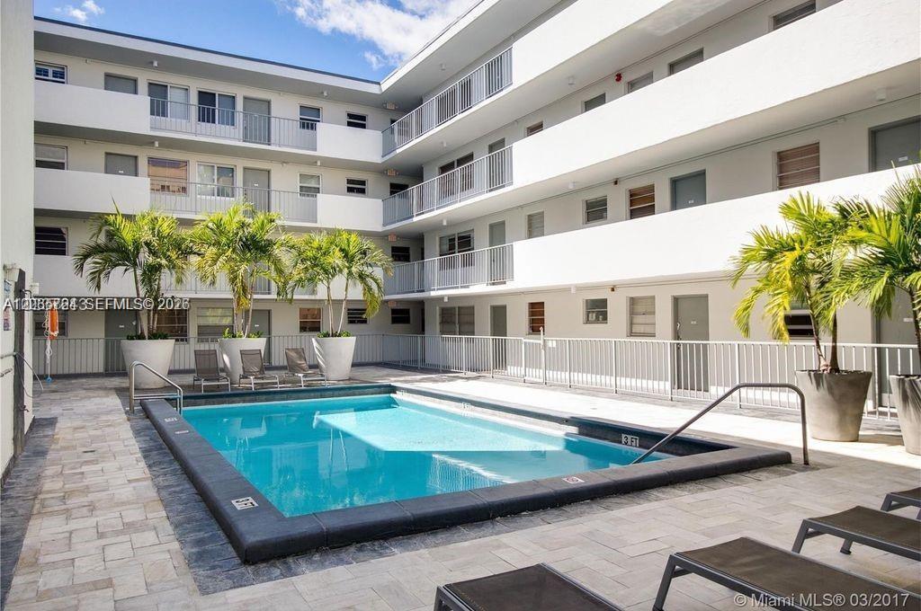 1610 Lenox Ave # 203, Miami Beach FL 33139