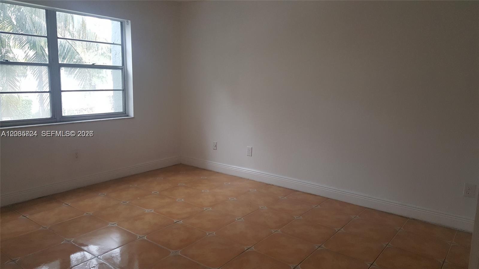 1610 Lenox Ave # 203, Miami Beach FL 33139 photo 4