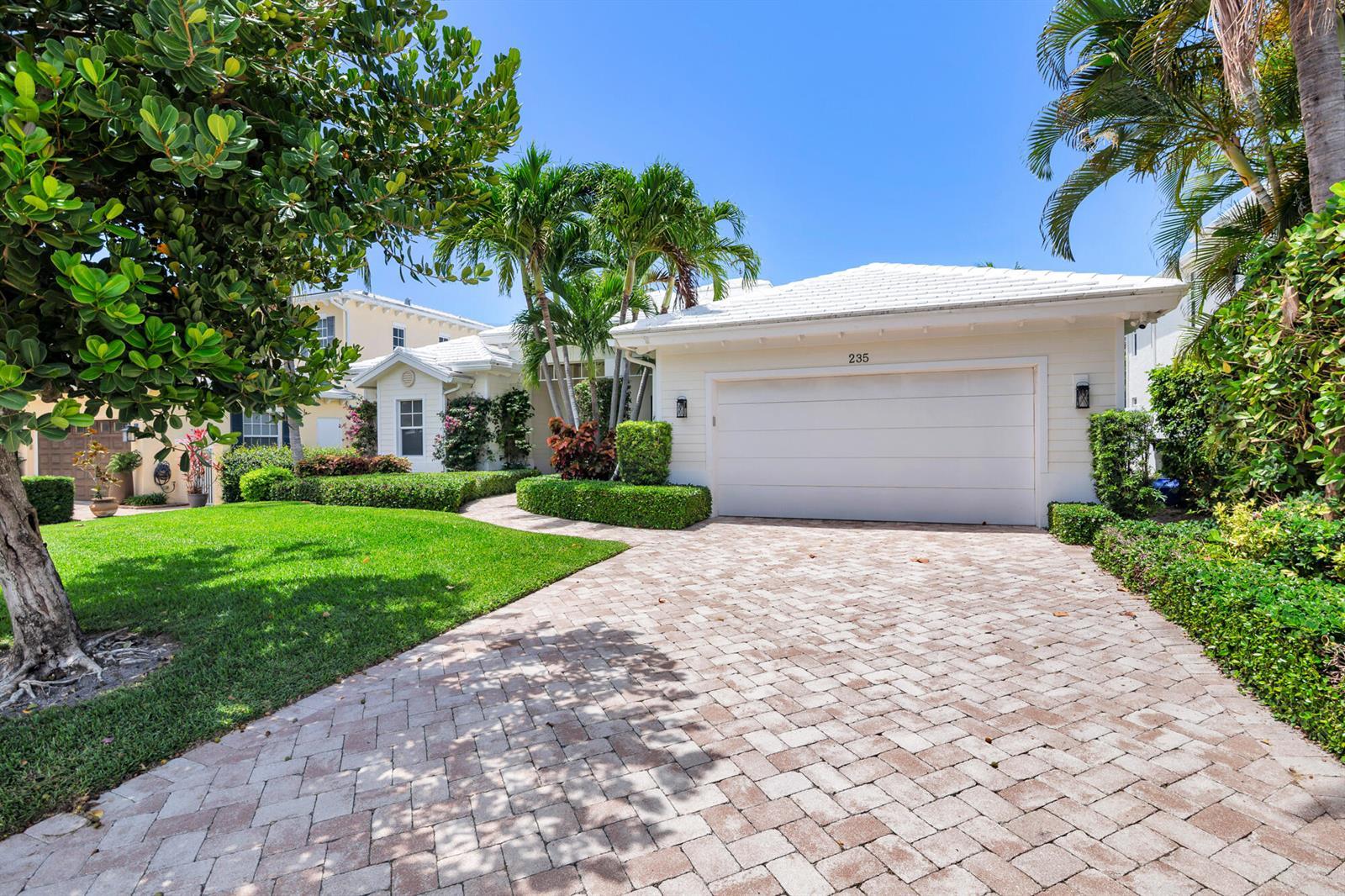 235 Claremont Lane, Palm Beach Shores FL 33404 photo 2