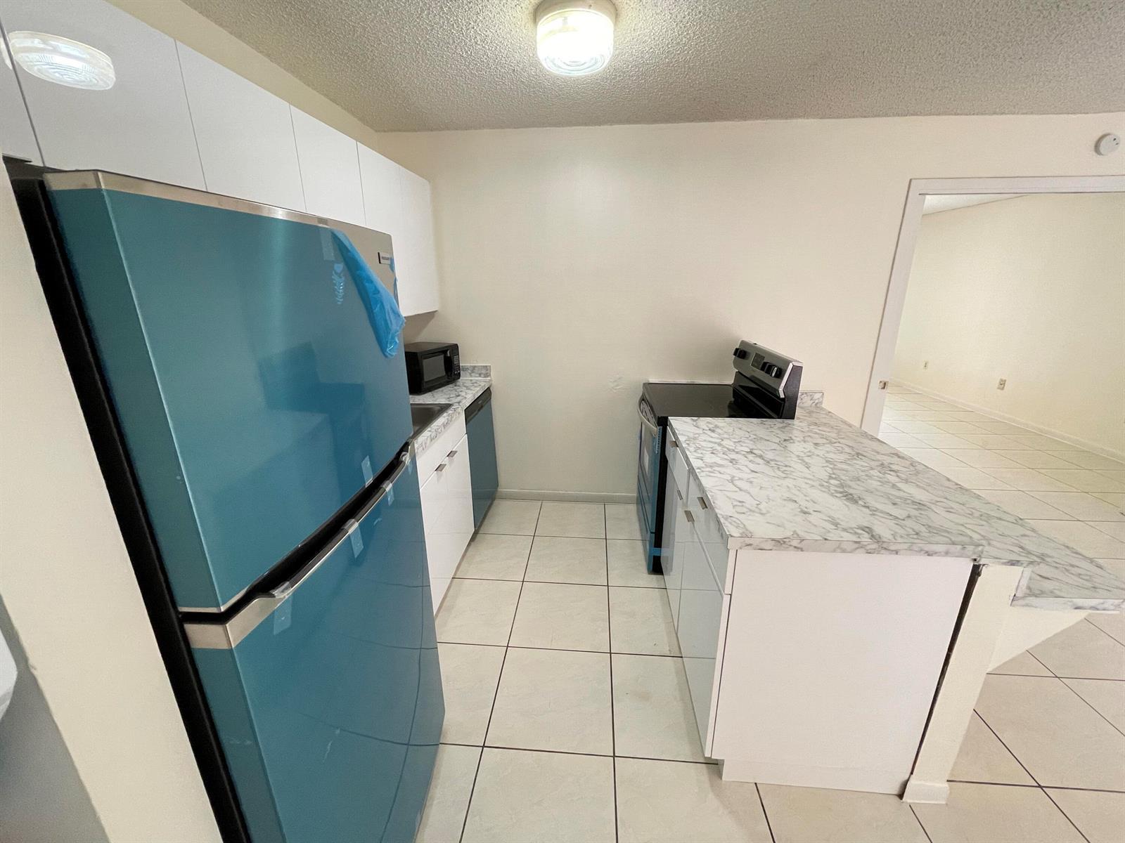 1852 My Place, West Palm Beach FL 33417 photo 2