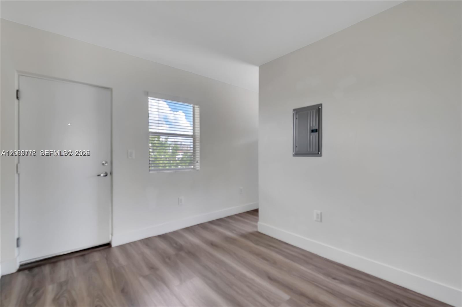 1710 NW 1st Ct # 15, Miami FL 33136 photo 2