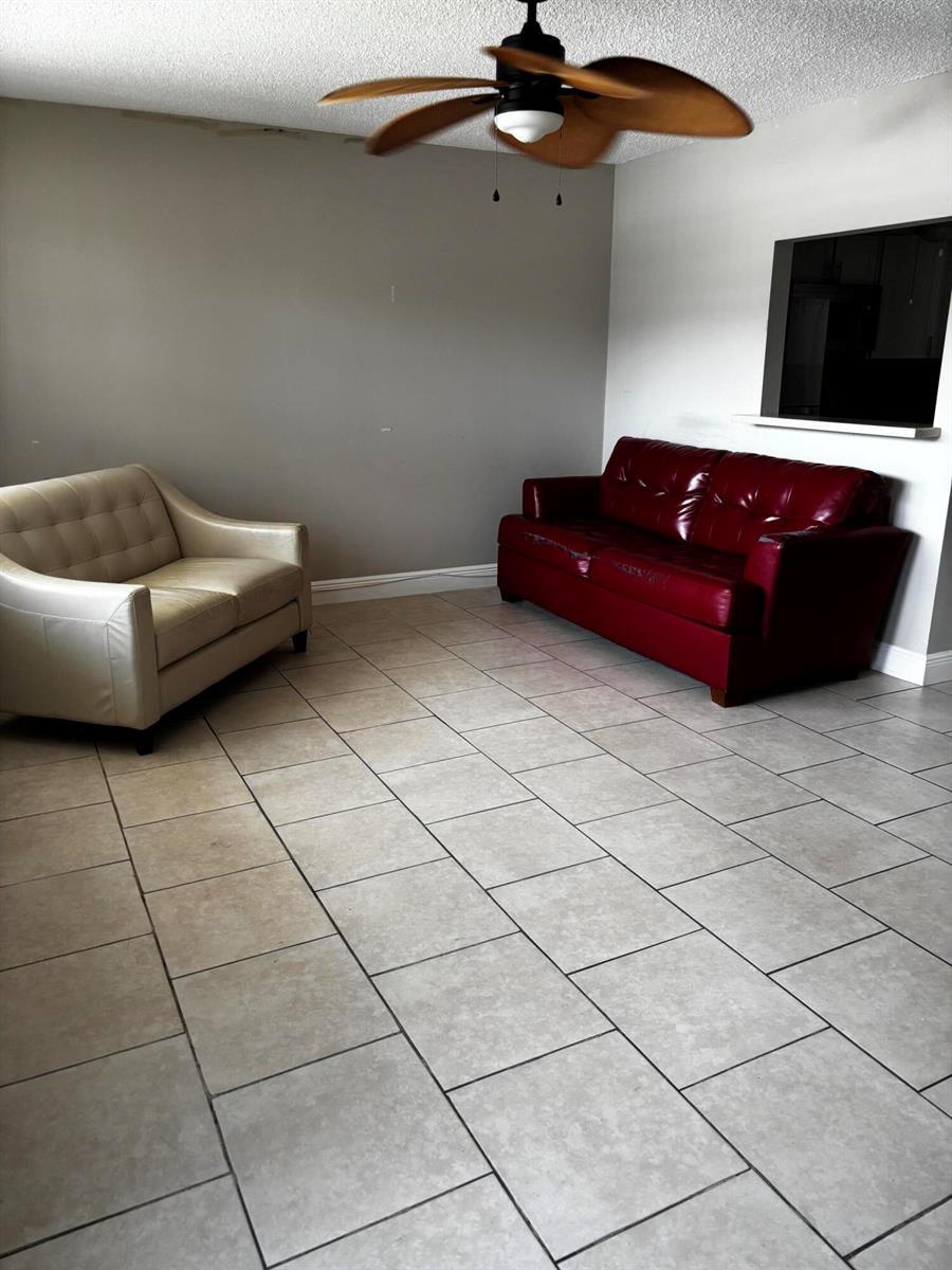 31 Northampton, West Palm Beach FL 33417 photo 2