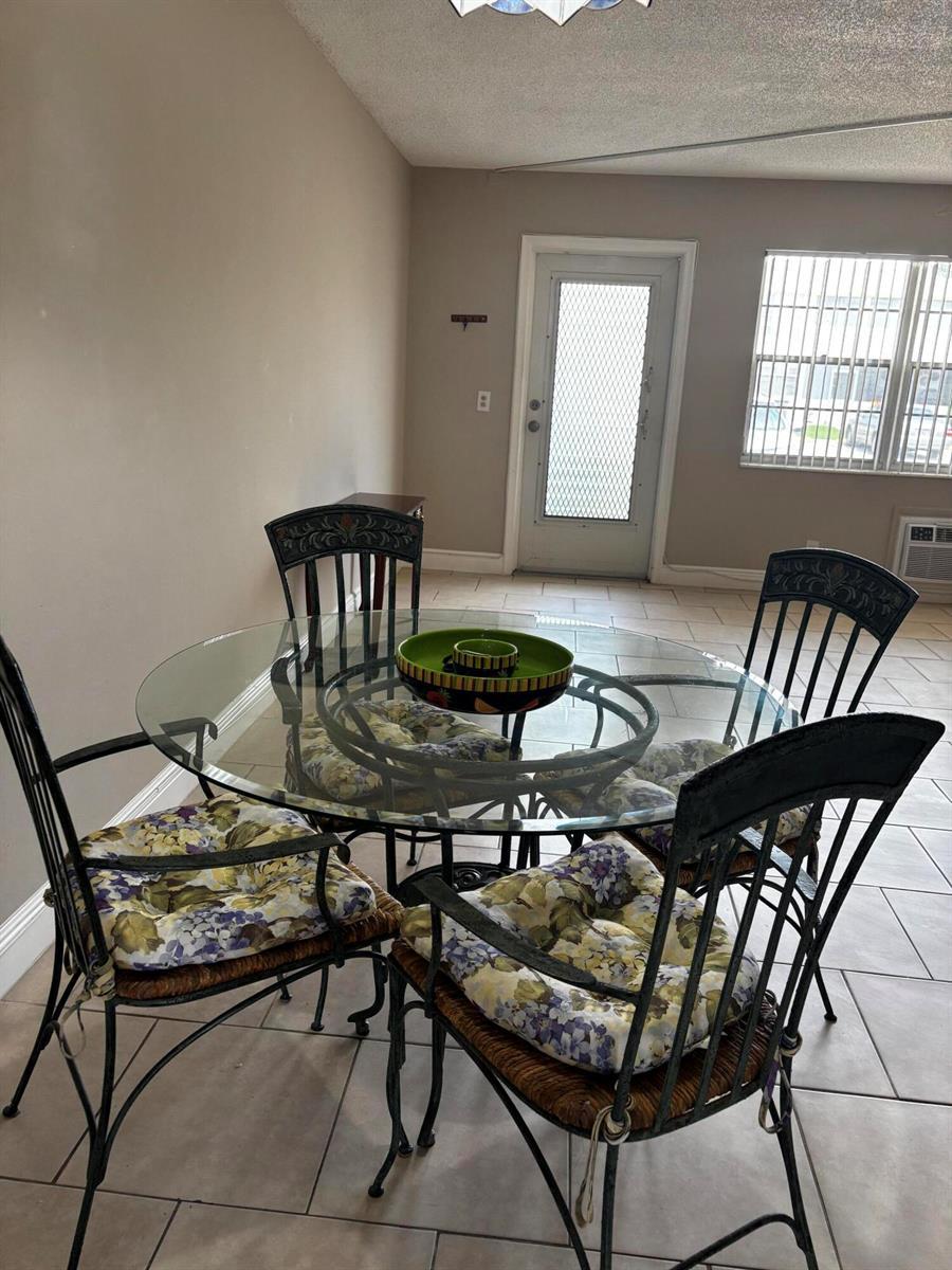 31 Northampton, West Palm Beach FL 33417 photo 4