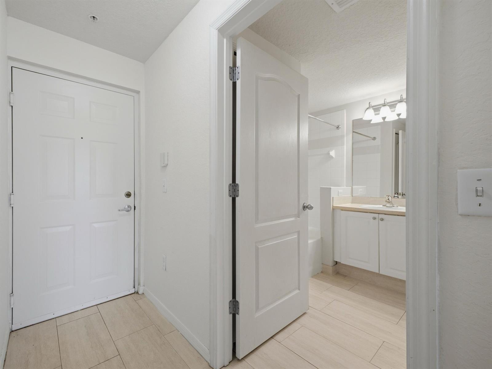 11041 Legacy Boulevard # 103, Palm Beach Gardens FL 33410 photo 3