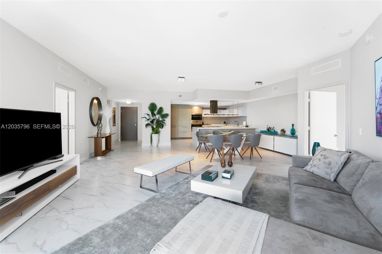 17111 Biscayne Blvd # 307, North Miami Beach FL 33160 photo 5