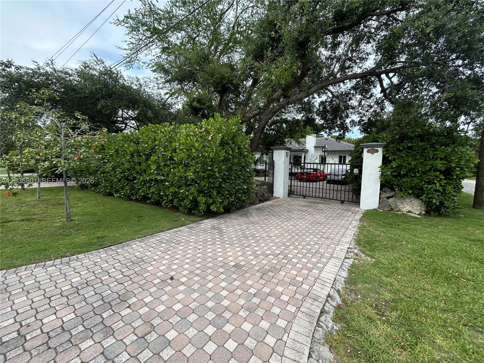 12885 SW 77 AVE, Pinecrest FL 33156 photo 4