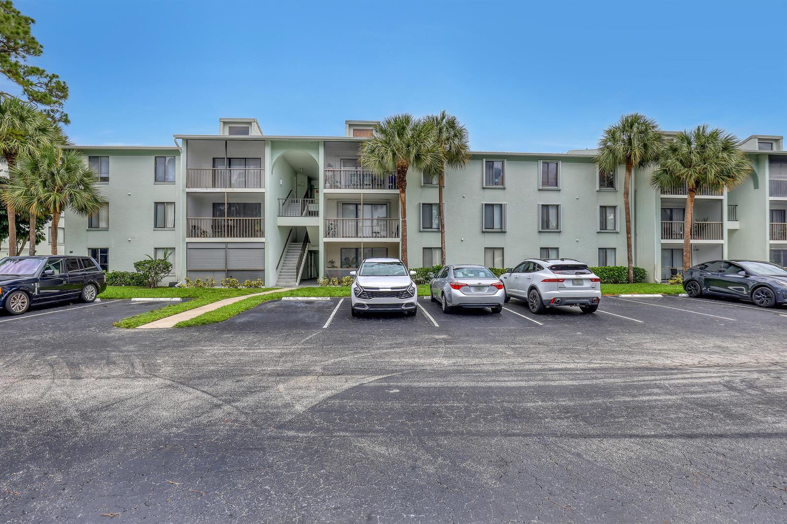 3630 Alder Drive Apt H1, West Palm Beach FL 33417 photo 2