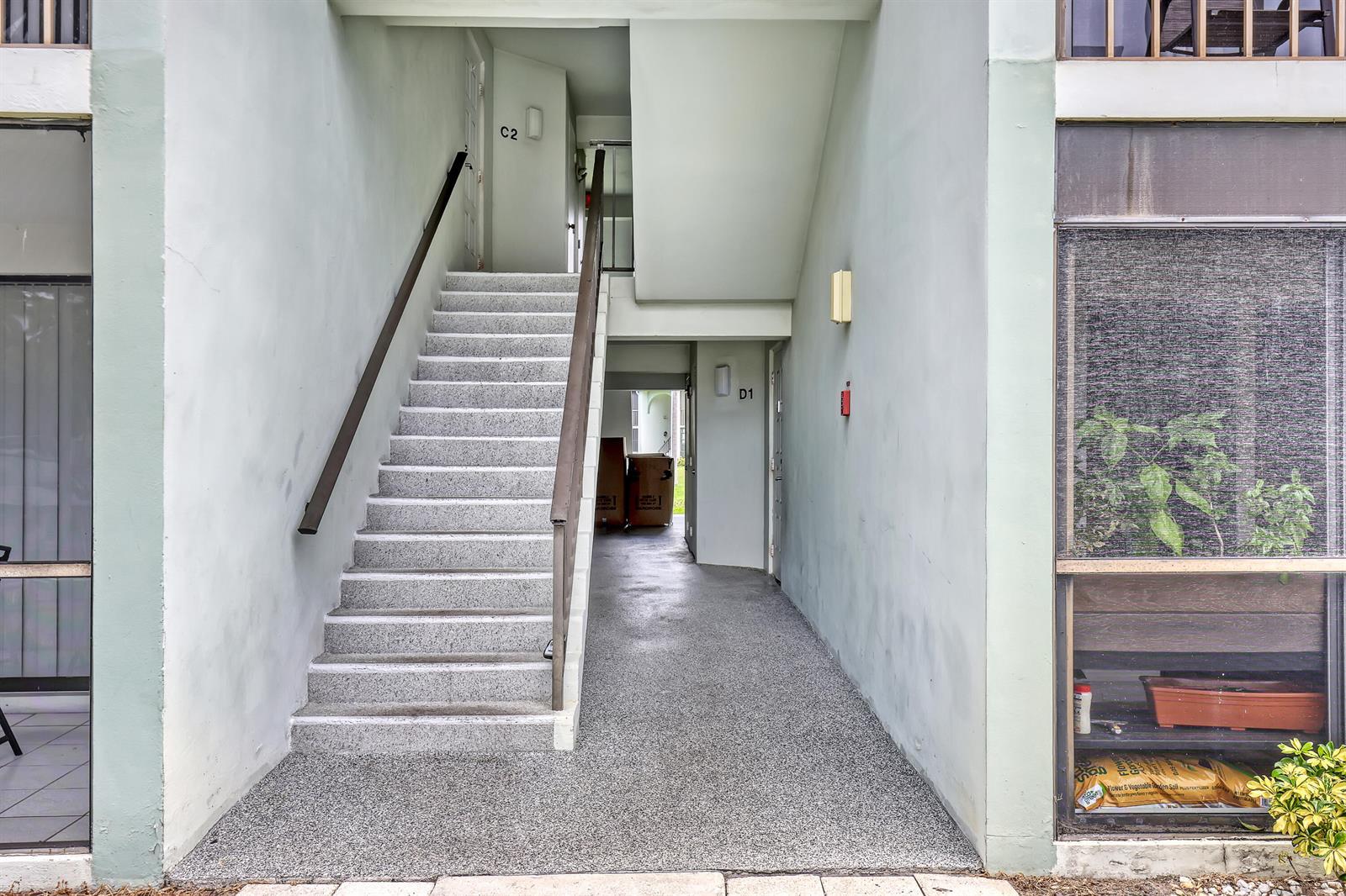 3630 Alder Drive Apt H1, West Palm Beach FL 33417 photo 4
