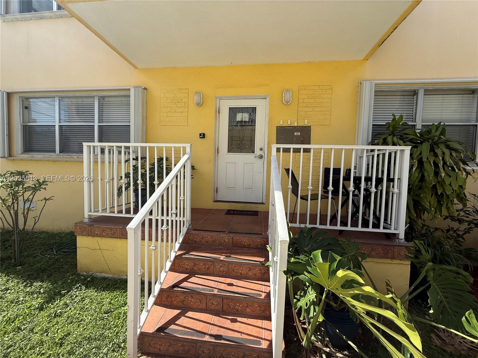7720 Byron Ave # 4, Miami Beach FL 33141 photo 2