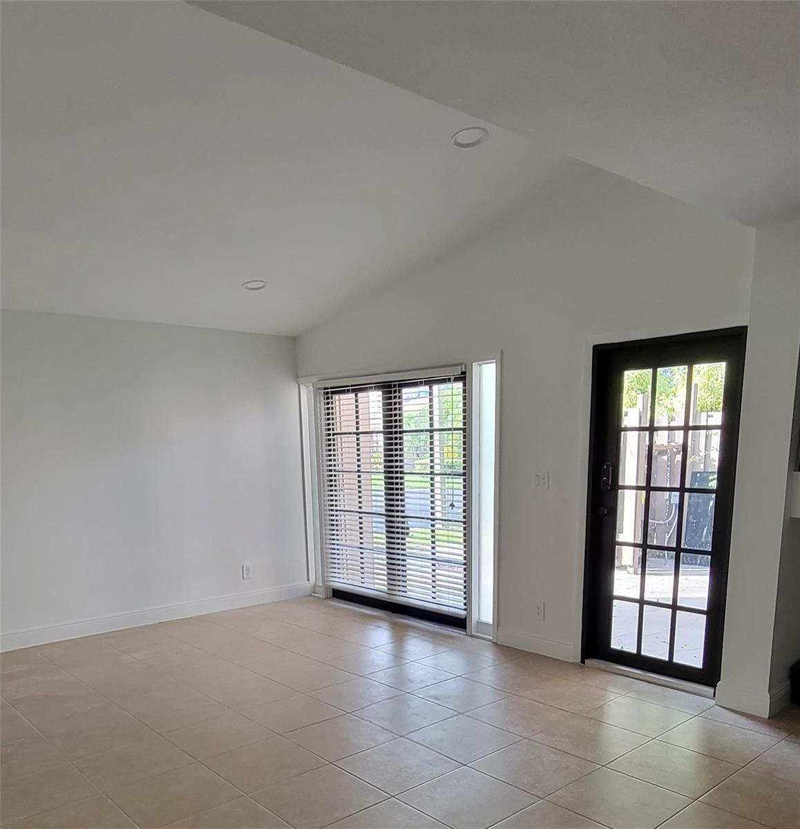 971 NW 122nd Terrace, Pembroke Pines FL 33026 photo 4