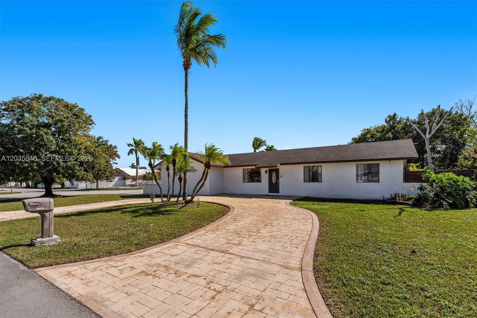 12900 SW 189th St, Miami FL 33177 photo 2