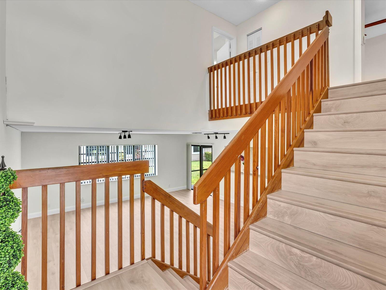 9001 W Sunrise Boulevard, Plantation FL 33322 photo 2