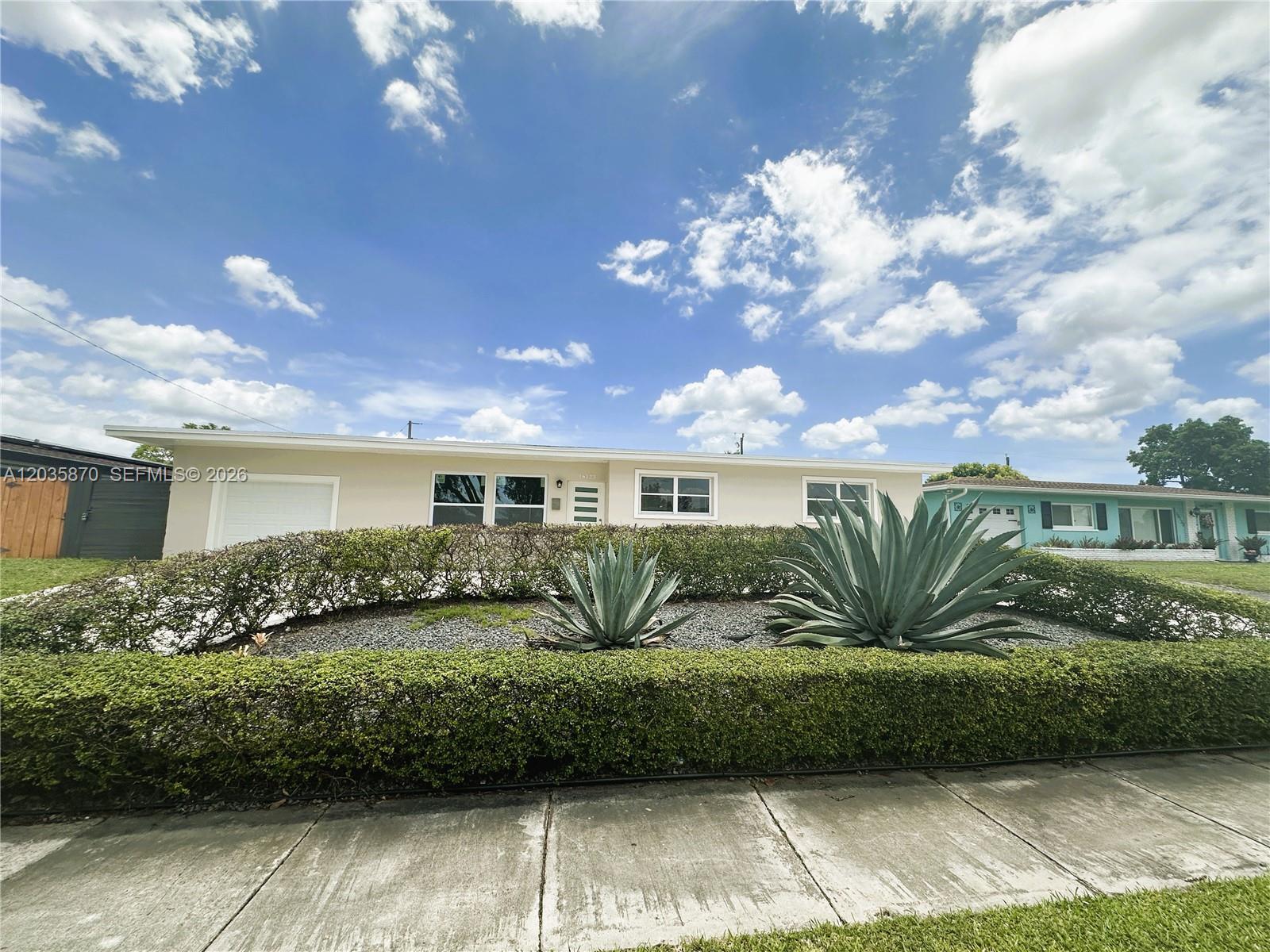 16123 SW 108th Ct, Miami FL 33157 photo 2