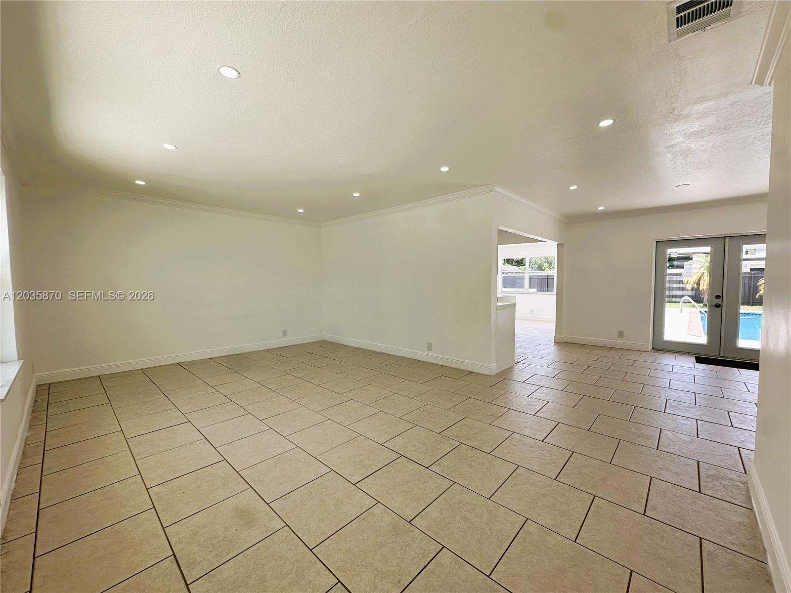 16123 SW 108th Ct, Miami FL 33157 photo 4
