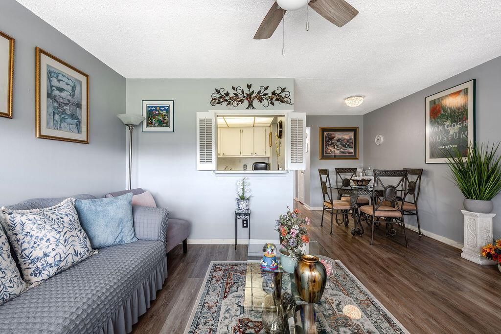 393 Windsor, West Palm Beach FL 33417 photo 2