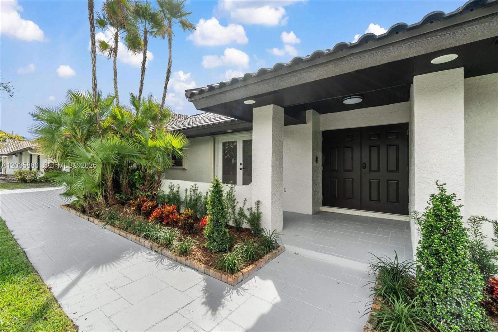 5254 NW 94th Doral Pl, Doral FL 33178