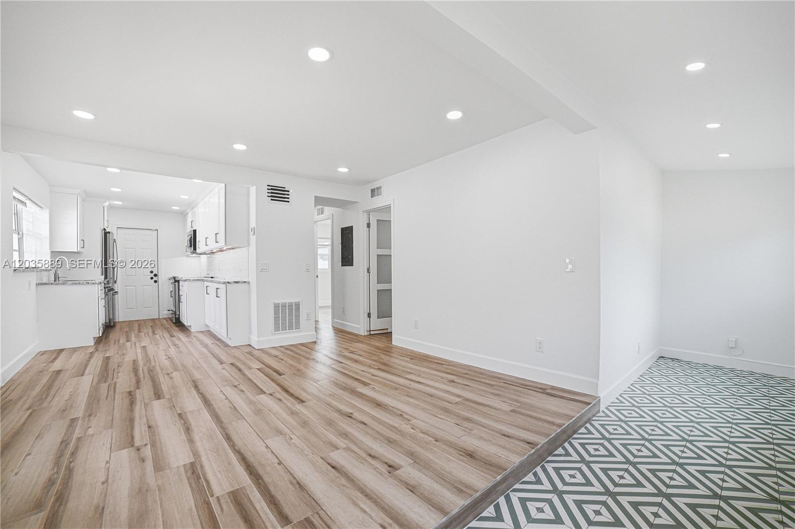 335 NE 12th Ave, Boynton Beach FL 33435 photo 4