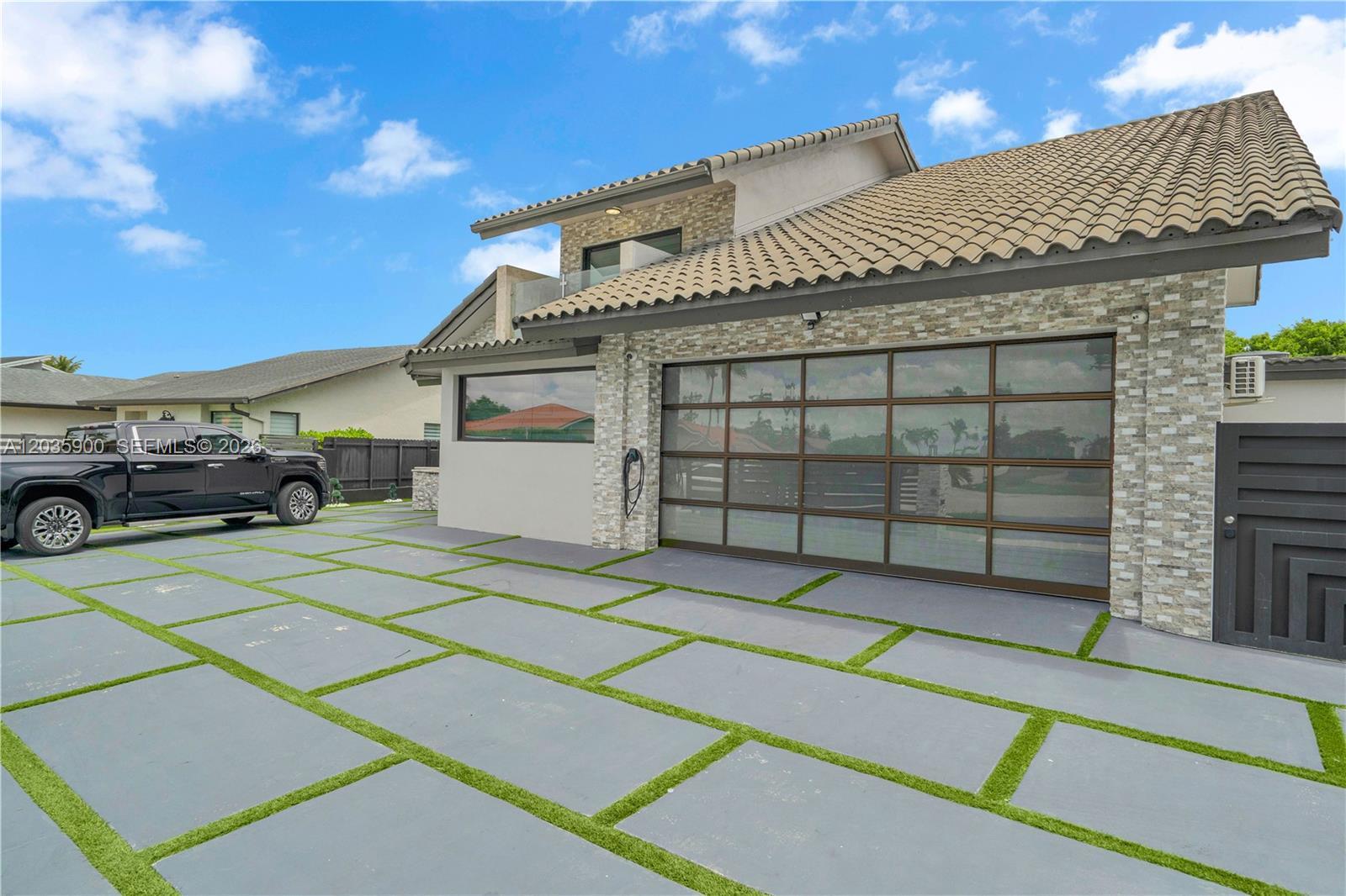 13330 SW 5th St, Miami FL 33184 photo 4