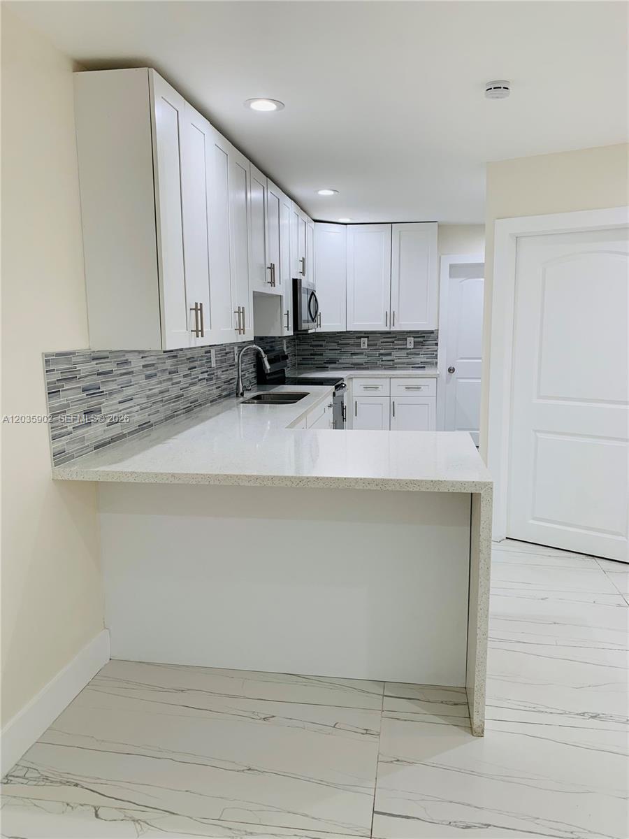 17010 NW 53rd Ave, Miami Gardens FL 33055 photo 2