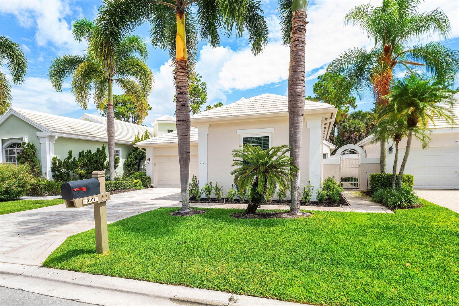 9101 Baybury Lane, West Palm Beach FL 33411 photo 2