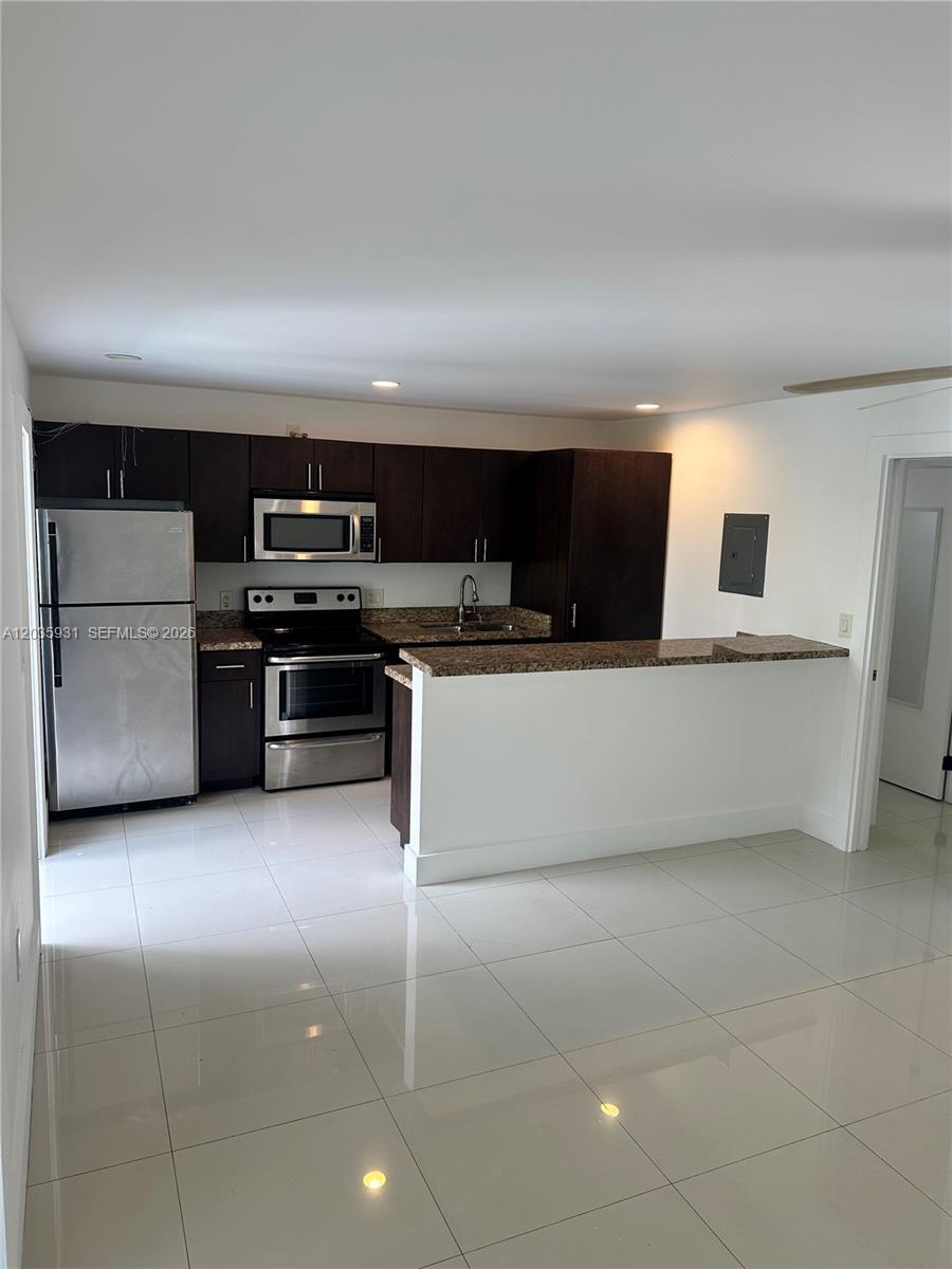 3071 SW 27th Ave # 25, Miami FL 33133 photo 2