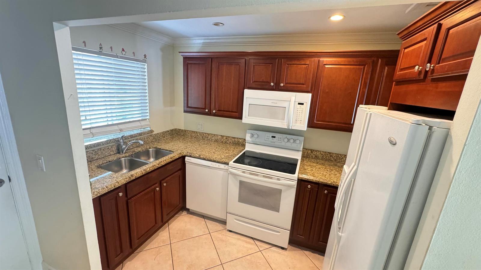 1727 Jimmy Buffett Mem Highway # 208, Vero Beach FL 32963 photo 4