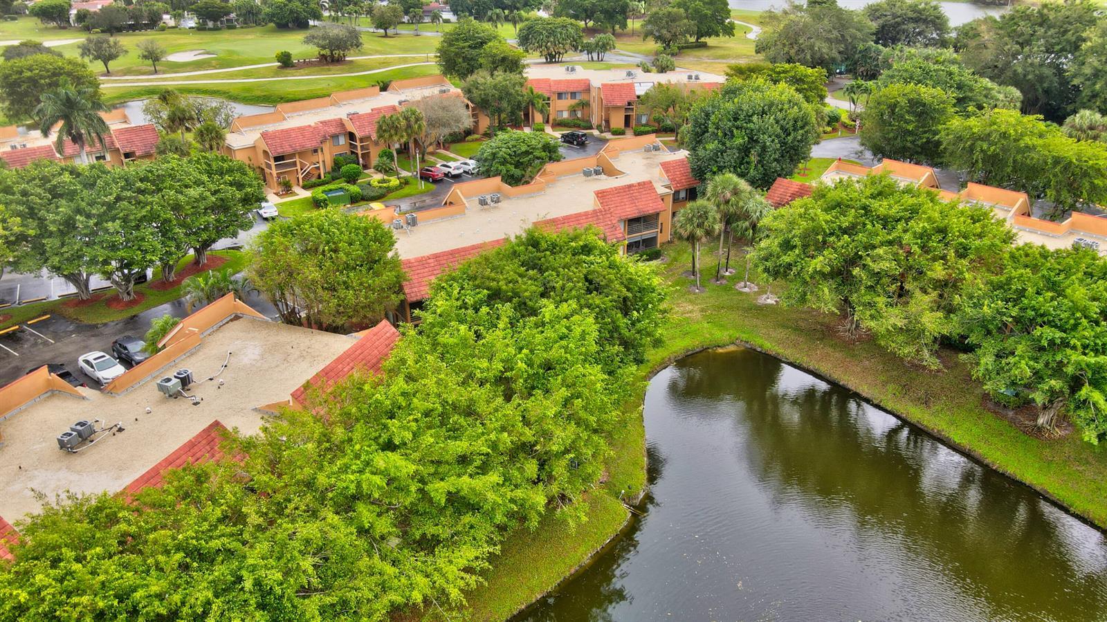 11255 Green Lake Drive # 202, Boynton Beach FL 33437 photo 2