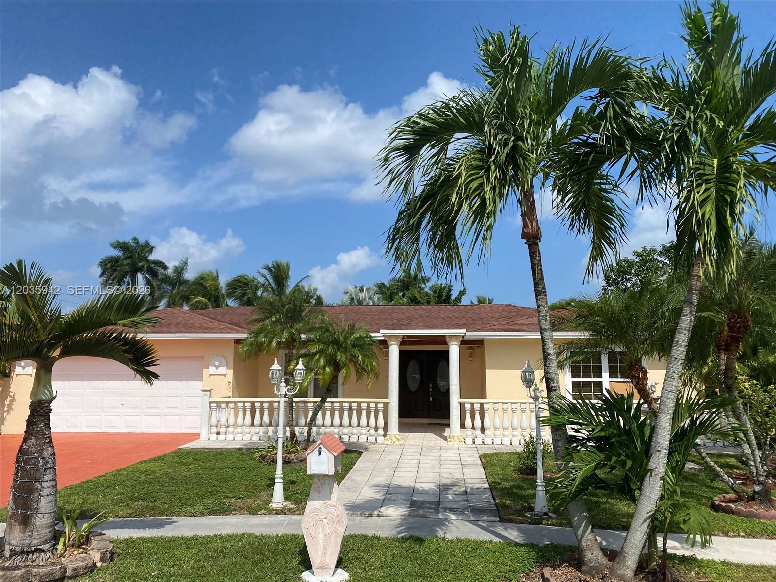 490 Bonaventure Blvd, Weston FL 33326