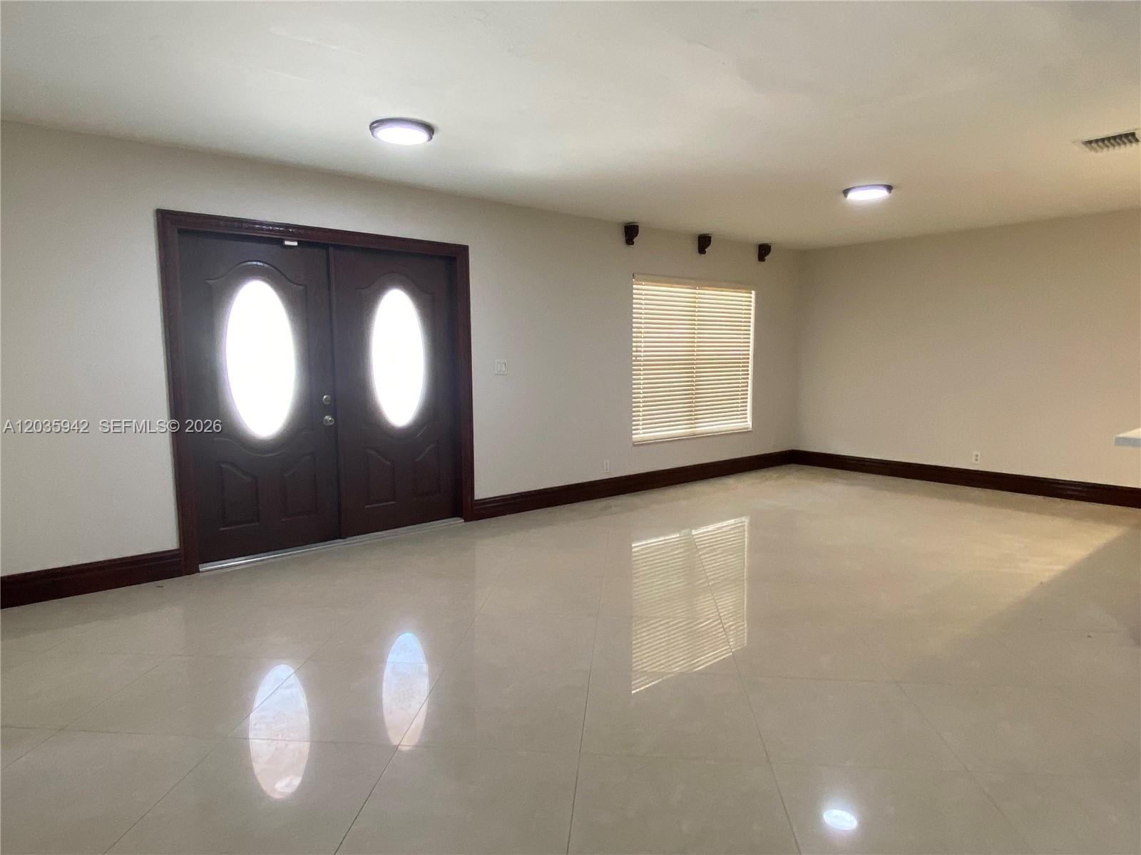 490 Bonaventure Blvd, Weston FL 33326 photo 4