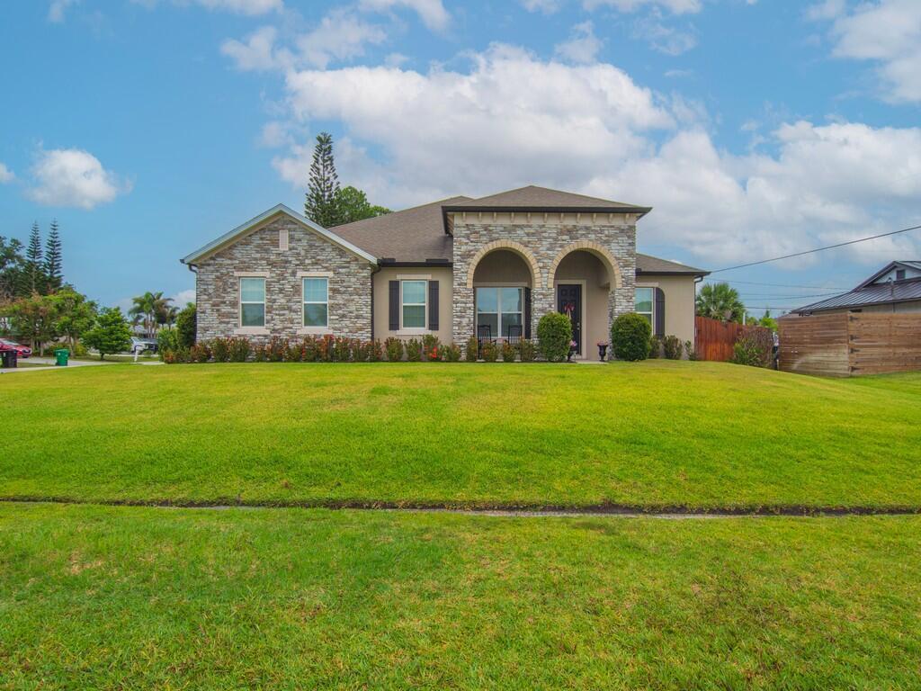 1269 SW Bargello Avenue, Port St. Lucie FL 34953