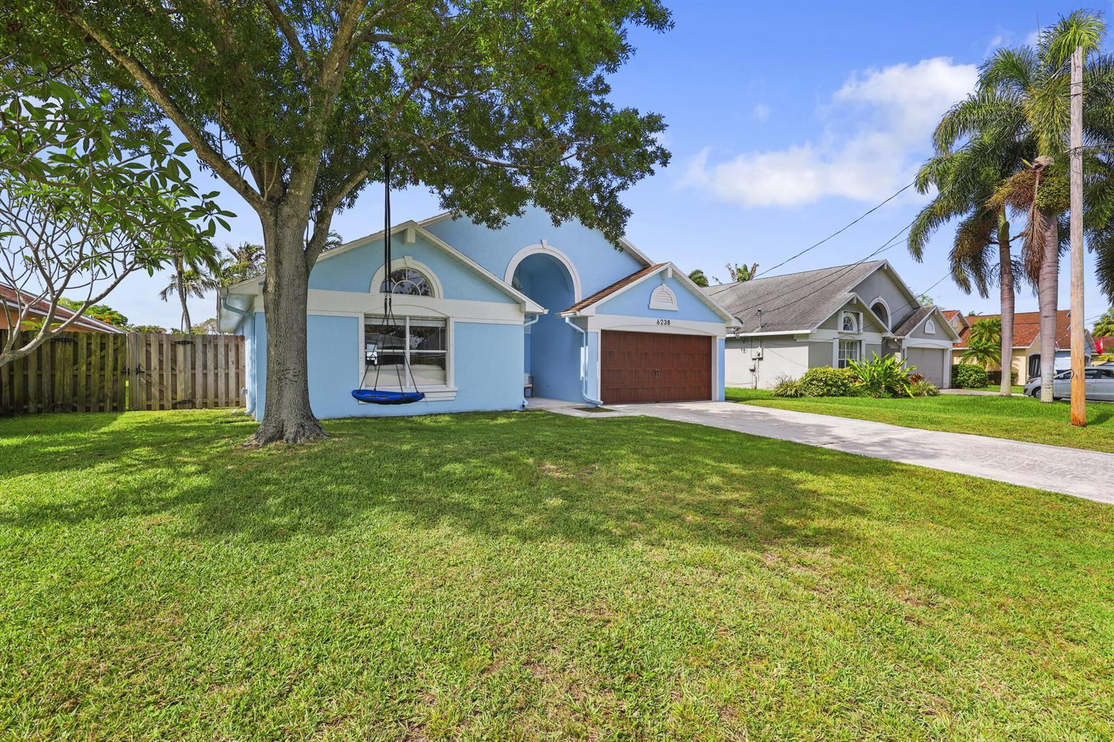 6238 Pompano Street, Jupiter FL 33458 photo 2