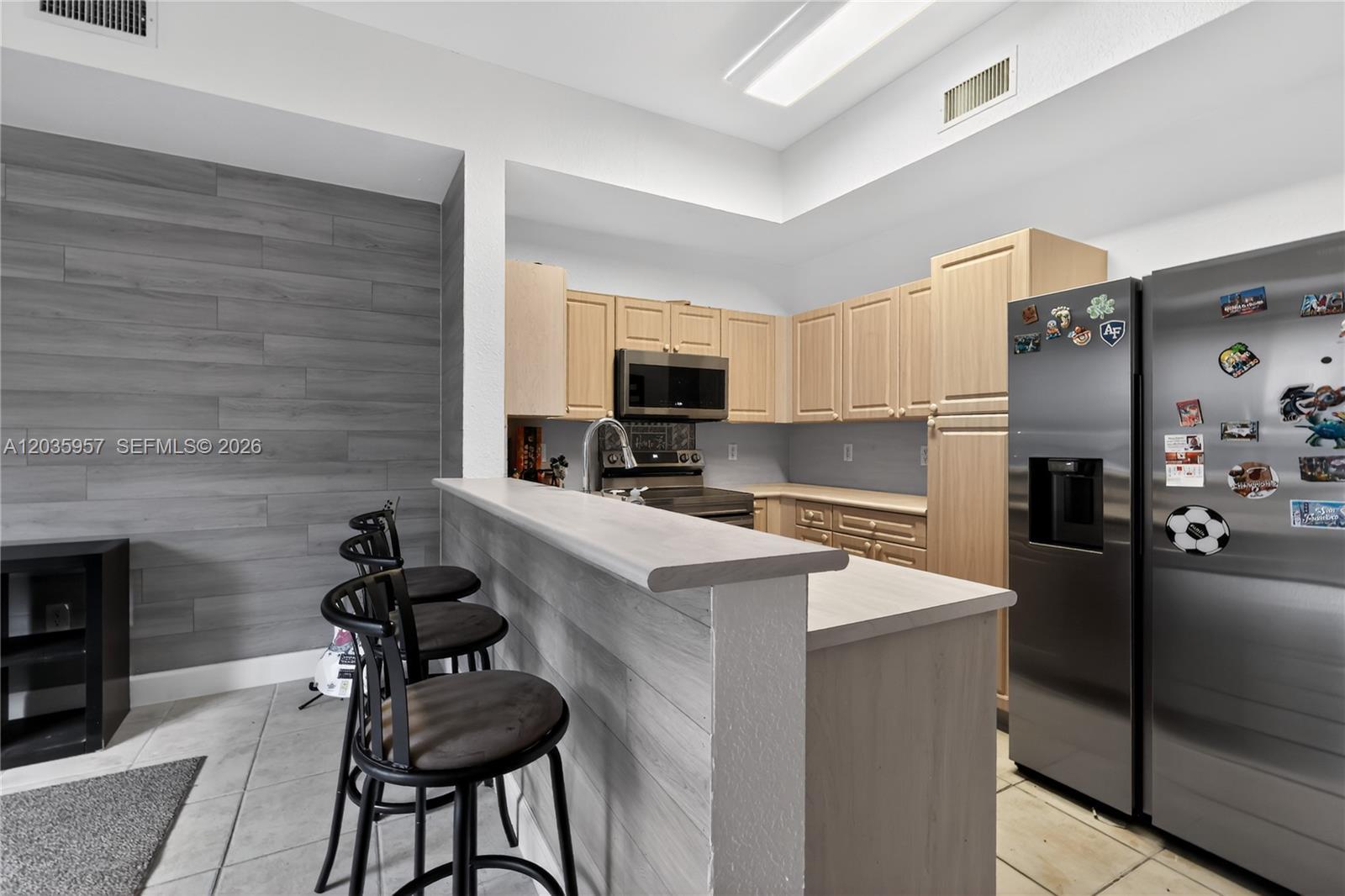 11042 NW 43rd Ter, Doral FL 33178 photo 4