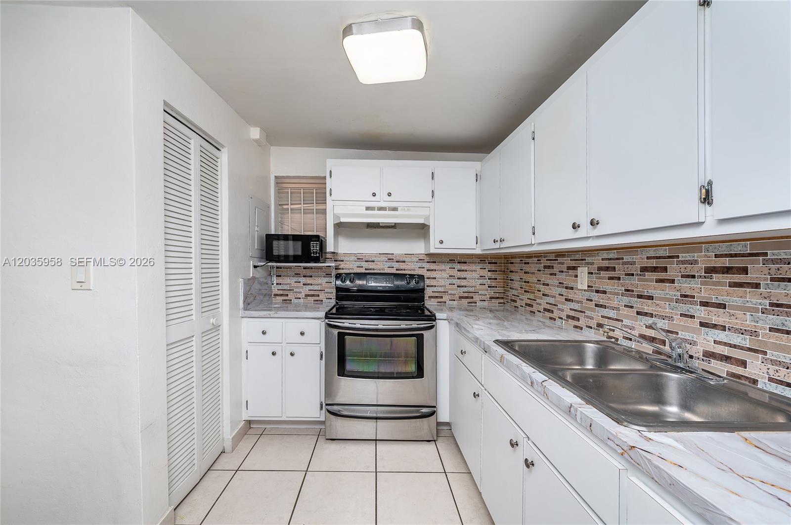 1910 W 56th St # 3219, Hialeah FL 33012 photo 5