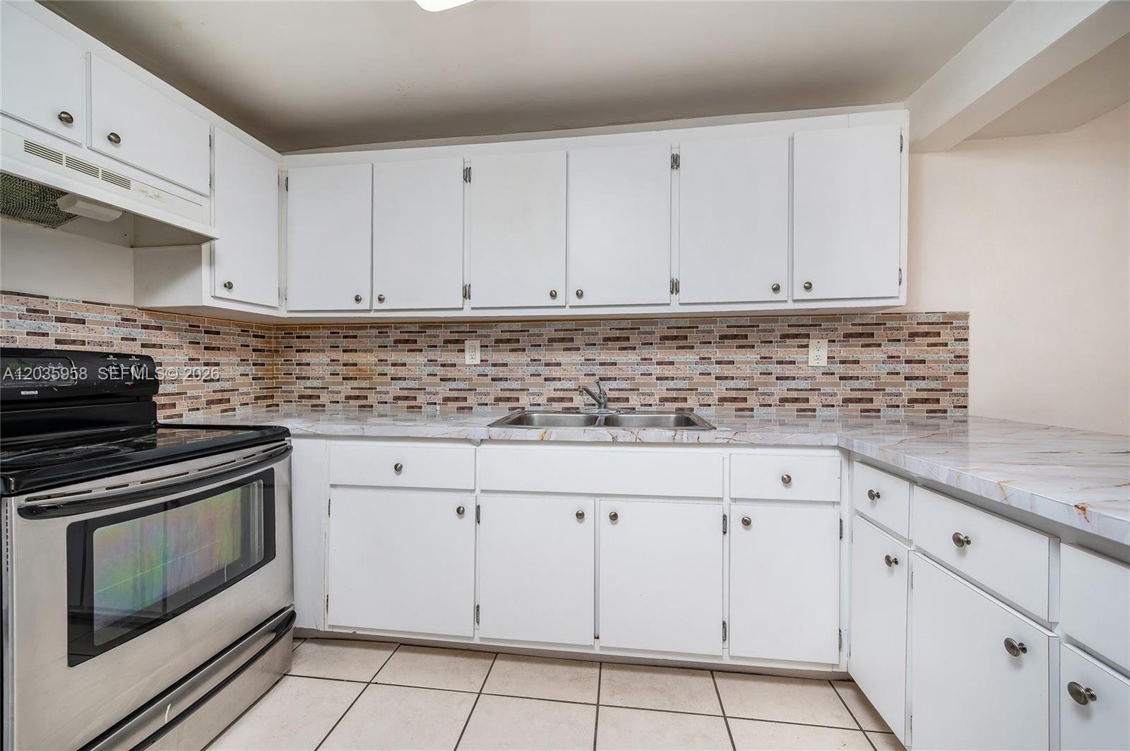 1910 W 56th St # 3219, Hialeah FL 33012 photo 4