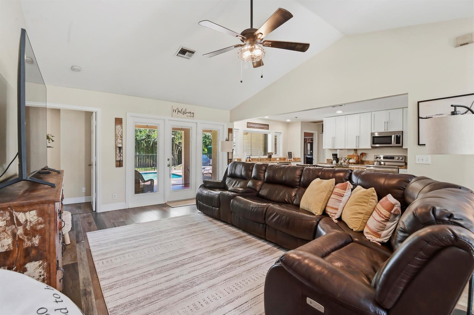 15286 Key Lime Boulevard, Loxahatchee FL 33470 photo 5