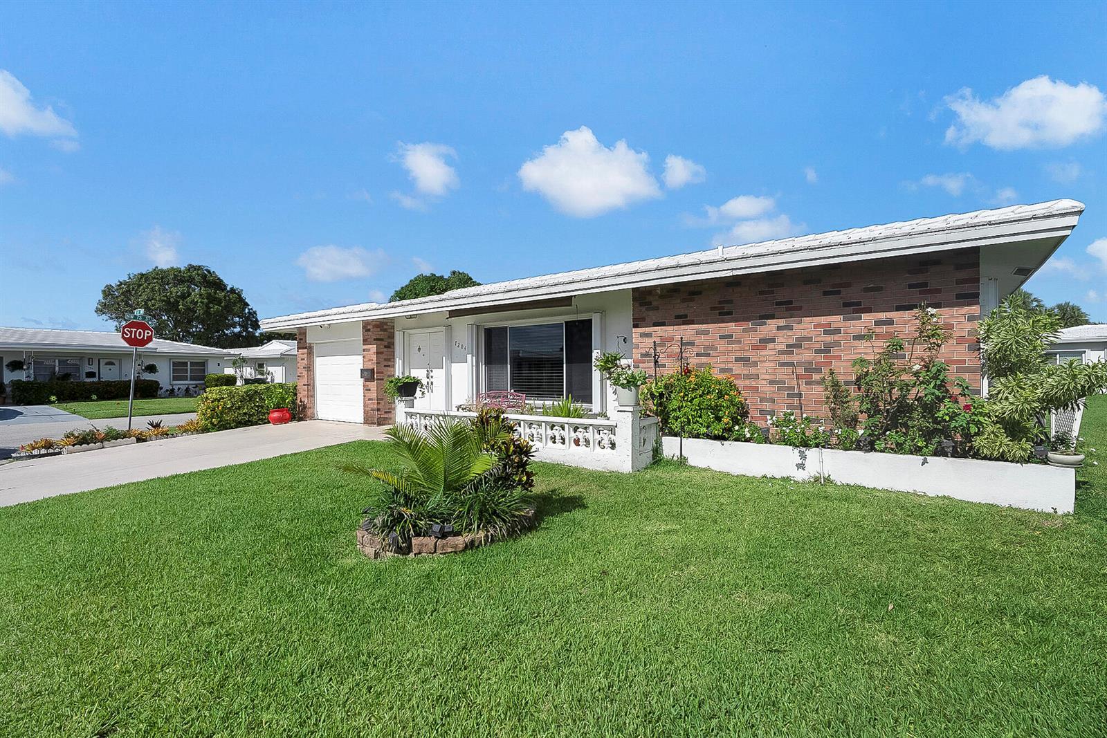 7204 NW 71st Avenue, Tamarac FL 33321 photo 3
