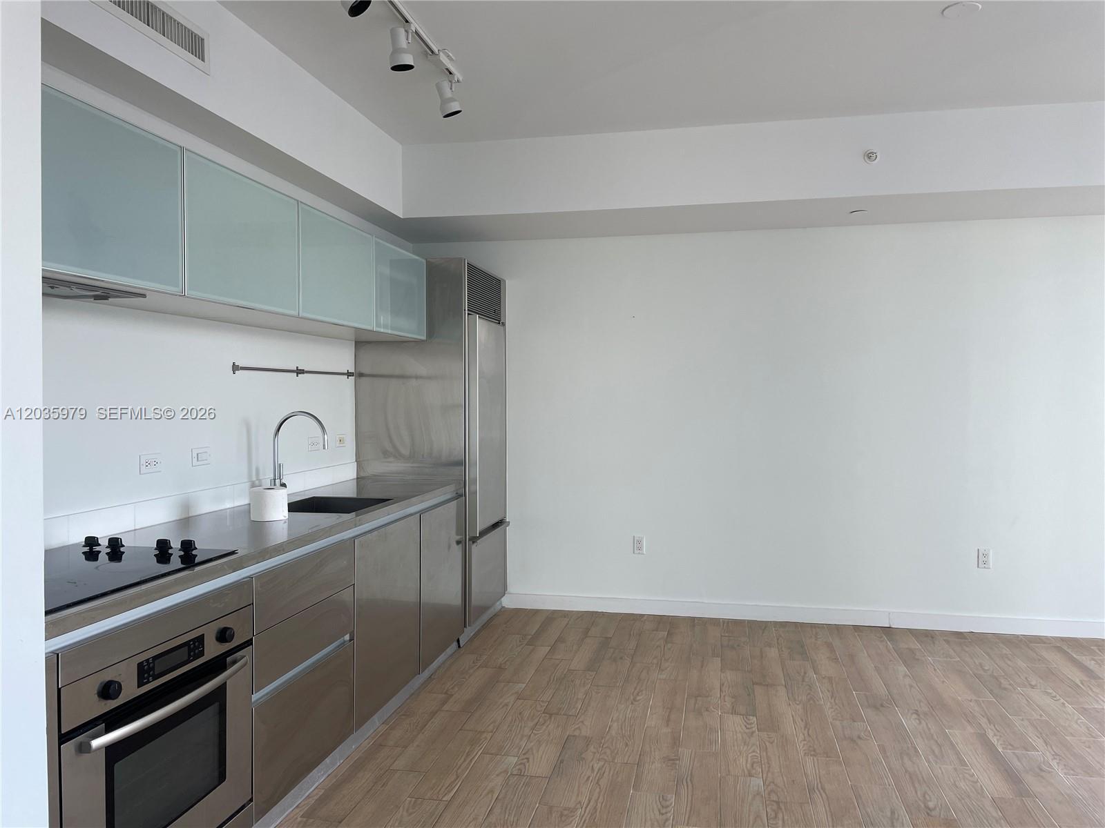 1040 Biscayne Blvd # 1105, Miami FL 33132 photo 5